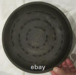 NUMBER 8 MARTIN CAST IRON DUTCH OVEN With LID & HAMBURGER LOGO FLORENCE ALABAMA