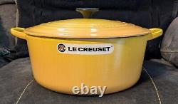 New LE CREUSET Dutch Oven 7.25 qt #28 Yellow Nectar Round Cast Iron 7 1/4