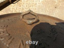 Ornate rare POCASSET CAST IRON No 4 NEW YOURK 12 in, skillet or dutch oven lid