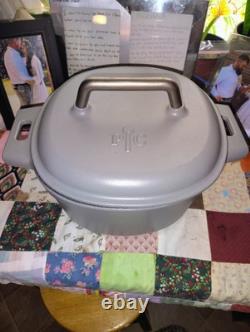 Pampered Chef Dutch Oven Gray Enameled Cast Iron 6 Qt / Lid 100249 No Box