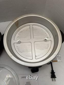 Pampered Chef Rockcrok Dutch Oven 3156 4 Qt with Glass Lid And Heating Base