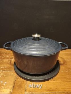 RARE Le Creuset 7.25 Qt Enameled Cast Iron Round Dutch Oven Midnight Blue #28