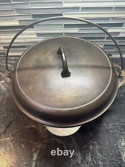 RESTORED Griswold Dutch Oven #9 TTop Cast Iron Pot 1279 withTTop Lid 1289 & Trivet