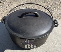 Rare! 1900s Gatemarked #8 Cast Iron Dutch Oven and Lid w Heat Ring & Assist Tab
