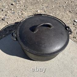 Rare! 1900s Gatemarked #8 Cast Iron Dutch Oven and Lid w Heat Ring & Assist Tab