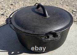 Rare! 1900s Gatemarked #8 Cast Iron Dutch Oven and Lid w Heat Ring & Assist Tab
