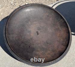 Rare! 1900s Gatemarked #8 Cast Iron Dutch Oven and Lid w Heat Ring & Assist Tab