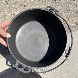 Rare! 1900s Gatemarked #8 Cast Iron Dutch Oven and Lid w Heat Ring & Assist Tab