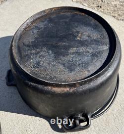 Rare! 1900s Gatemarked #8 Cast Iron Dutch Oven and Lid w Heat Ring & Assist Tab