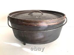 Rare LODGE NO. 12 Cast Iron Dutch Oven 12CO D Heart Stamp 3 leg +Lid Made in USA