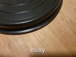 STAUB Cast Iron 7 qt, Round, Dutch Oven, Black