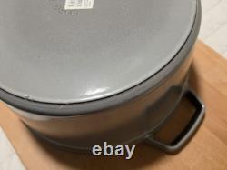 STAUD Cast Iron 13.25 qt, Round, Dutch Oven, Gray