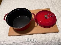 STAUD Cast Iron 7 qt, Round, Dutch Oven, Cranberry
