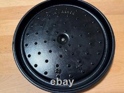 STAUD Cast Iron 7 qt, Round, Dutch Oven, Cranberry