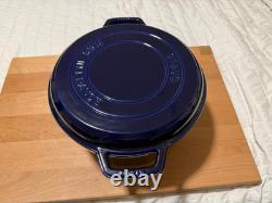 STAUD Cast Iron 7 qt, Round Dutch oven, Braise and Grill. Dark Blue