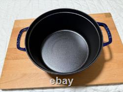 STAUD Cast Iron 7 qt, Round Dutch oven, Braise and Grill. Dark Blue