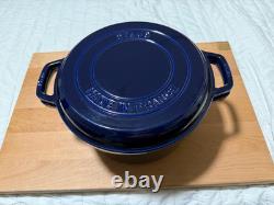 STAUD Cast Iron 7 qt, Round Dutch oven, Braise and Grill. Dark Blue