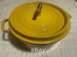 Staub Cast Iron 5.5 qt, Round, Dutch Oven, Citron