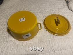 Staub Cast Iron 5.5 qt, Round, Dutch Oven, Citron