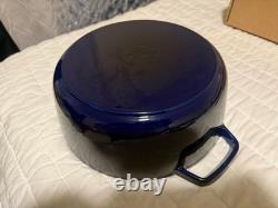 Staub Cast Iron 6.33 qt, Round, Dutch Oven, Dark Blue