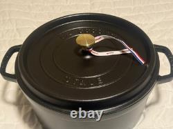 Staub Cast Iron 7 qt, Round, Dutch Oven, Black Matte