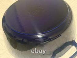 Staub Cast Iron 7 qt, Round, Dutch Oven, Dark Blue