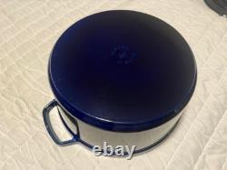 Staub Cast Iron 7 qt, Round, Dutch Oven, Dark Blue