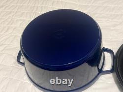 Staub Cast Iron 7 qt, Round, Dutch Oven, Dark Blue