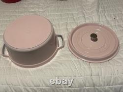 Staub Cast Iron 7 qt, Round, Dutch Oven, Pink