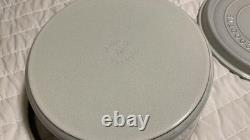 Staub Cast Iron 7 qt, Round, Dutch Oven, White Truffle