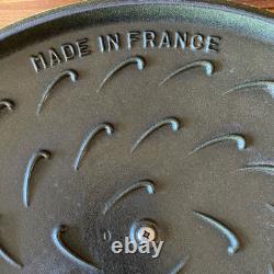 Staub Cast Iron Shallow Wide Oval Dutch Oven Bunny Knob Citron Yellow 6.25 Qt