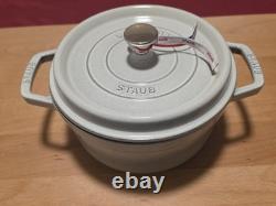 Staub Cast Irone 2.75 qt, Round, Dutch Oven, White Truffle