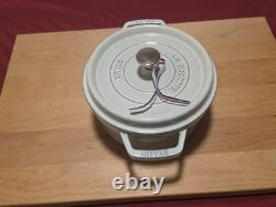 Staub Cast Irone 2.75 qt, Round, Dutch Oven, White Truffle