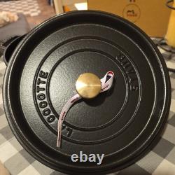 Staub La Cocotte Round Cast Iron Enamel 4 qt Dutch Oven/Cocotte Black Lid