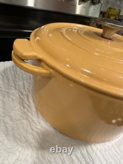 Staub VINTAGE Cast Iron Round Enamel 5 Qt Dutch Oven With Lid Made In France Staub