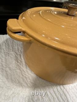 Staub VINTAGE Cast Iron Round Enamel 5 Qt Dutch Oven With Lid Made In France Staub
