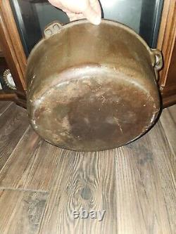 Unmarked Cast Iron 16 Huge dutch oven vintage 16 XLarge Family Size HTF