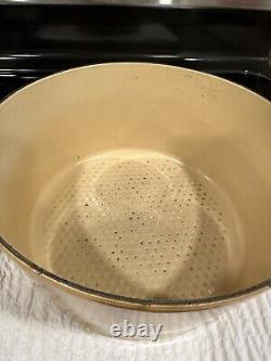 VINTAGE Cast Iron Round Enamel 5 Qt Dutch Oven With Lid Made In France Staub