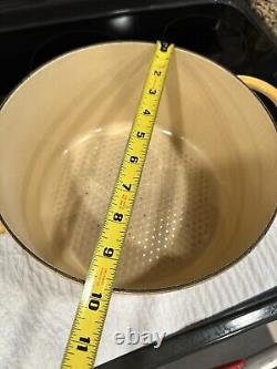 VINTAGE Cast Iron Round Enamel 5 Qt Dutch Oven With Lid Made In France Staub