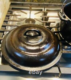 VTG Crescent FD'Y CO Ozark #8 Cast Iron Dutch Oven With Beehive Lid Seasoned