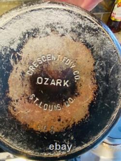 VTG Crescent FD'Y CO Ozark #8 Cast Iron Dutch Oven With Beehive Lid Seasoned