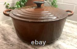 VTG Le Creuset Chocolate Brown Cast Iron Dutch Oven #26, 5.5 Qt. Excellent