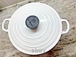 VTG Le Creuset Dutch Oven #24 White Cast Iron withLid 4.5 Qt. Made in France WEAR