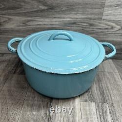Vintage 1950's Le Creuset Robin Egg Blue Turquoise 2.5 QT Pot Dutch Oven C Lid