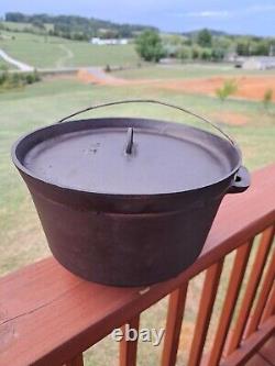 Vintage 3 High LEGGED CAST IRON POT DUTCH OVEN With LID BSR century Series 10