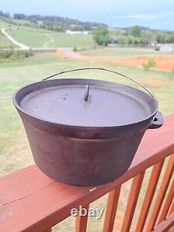 Vintage 3 High LEGGED CAST IRON POT DUTCH OVEN With LID BSR century Series 10