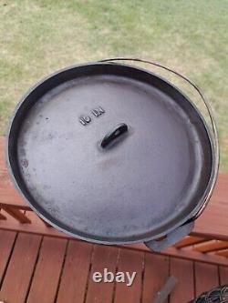 Vintage 3 High LEGGED CAST IRON POT DUTCH OVEN With LID BSR century Series 10
