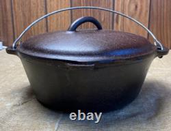 Vintage #8-B Cast Iron Dutch Oven with Lid Bail Wire Handle 10 1/4 Pour Spout