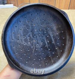 Vintage #8-B Cast Iron Dutch Oven with Lid Bail Wire Handle 10 1/4 Pour Spout