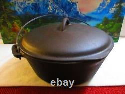 Vintage Birmingham Stove Cast Iron Dutch Oven No 8 USA 10-5/8 with Lid Ref N22
